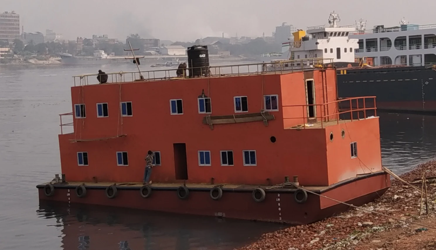 16 M House Boat (Hydro)