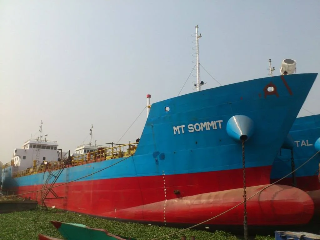 09 Nos. 1600 DWT Oil Tanker (Total, Ishwad etc)